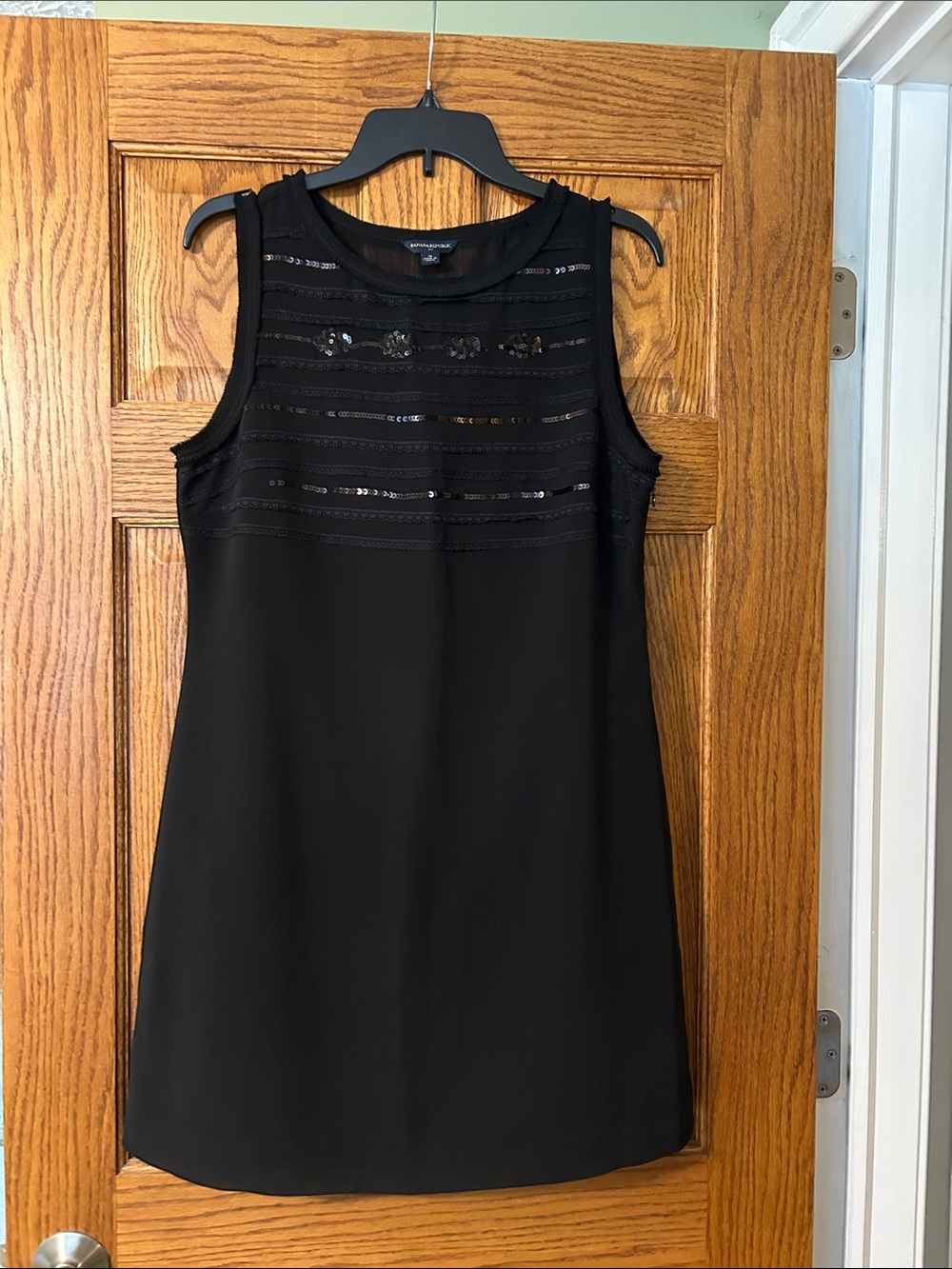 Banana Republic Black Sleeveless Sequin Yoke Shift Dress